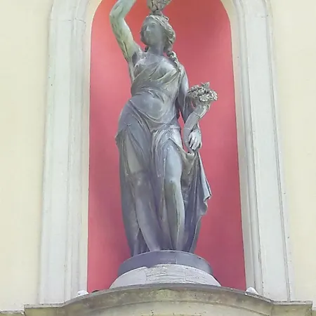 Rapunzel Trifft Dornroeschen * Rosenthal-Bielatal